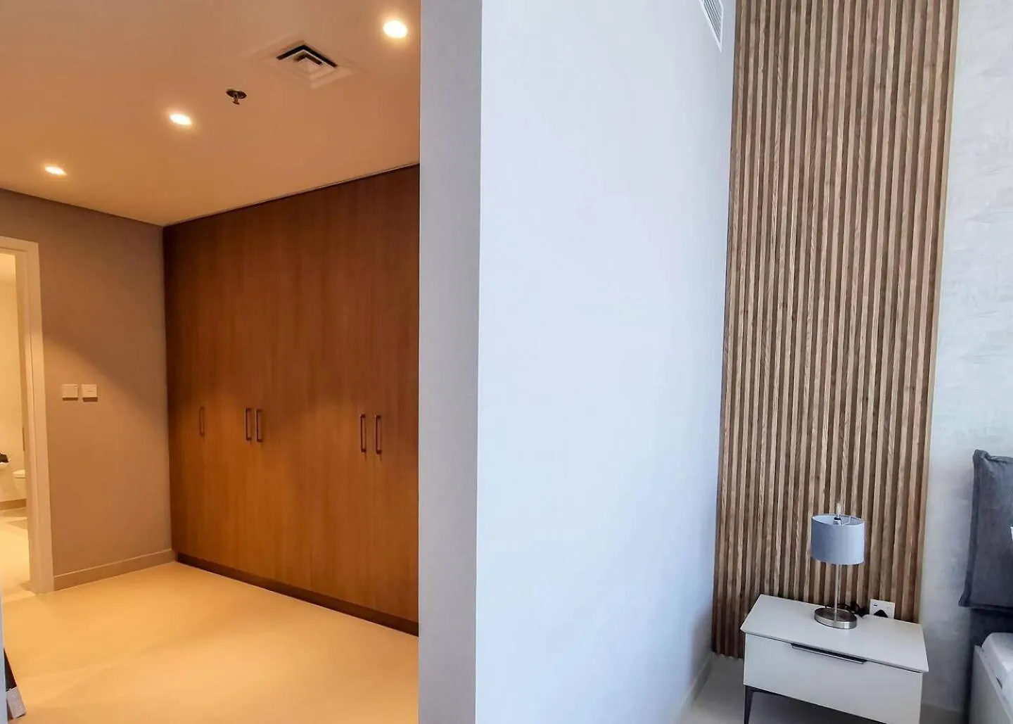Like Home - 5805 Contemporary 3-Bhk With Subtle Creek Views At The Grand Dubai