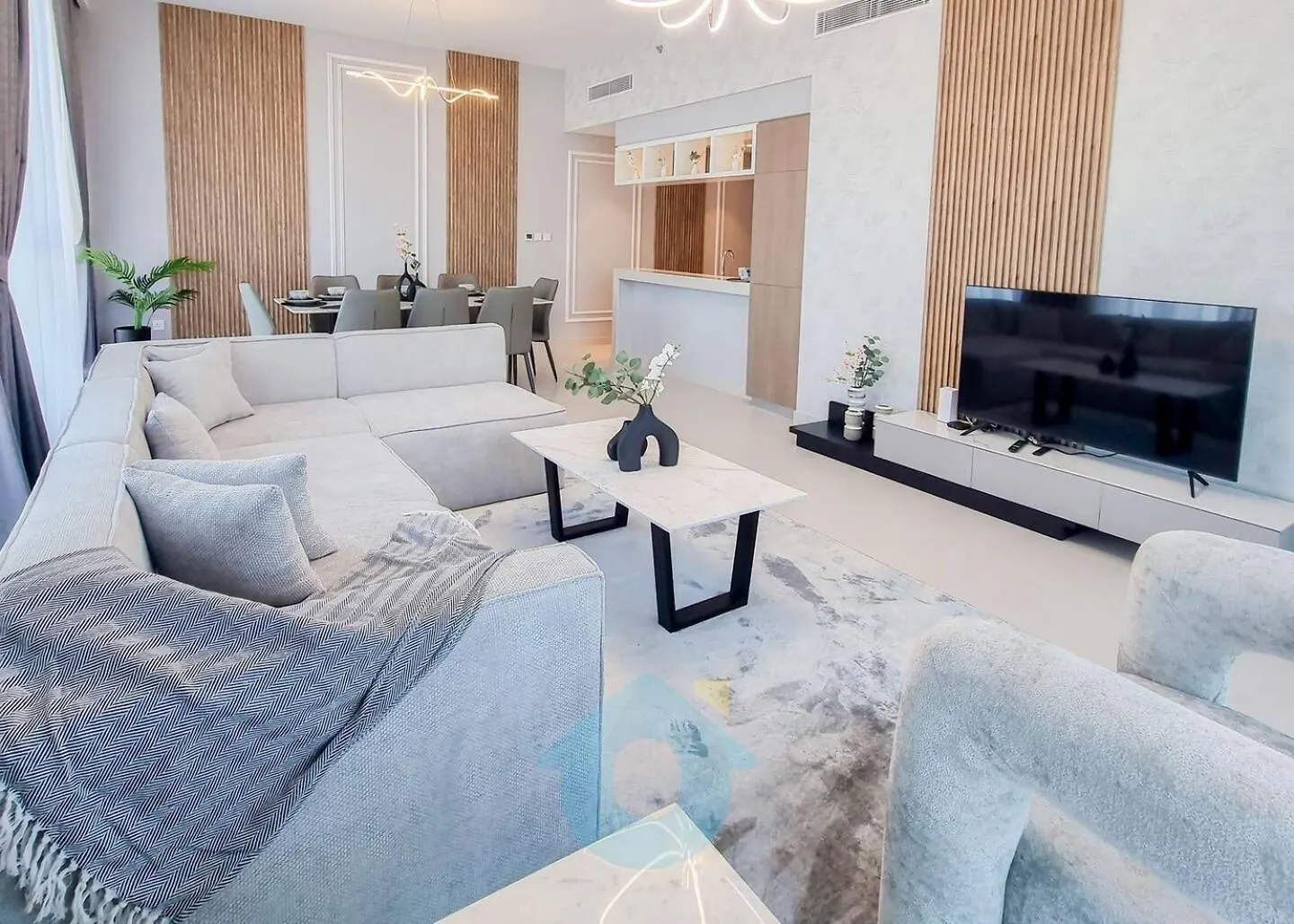 Lägenhet Like Home - 5805 Contemporary 3-Bhk With Subtle Creek Views At The Grand Dubai